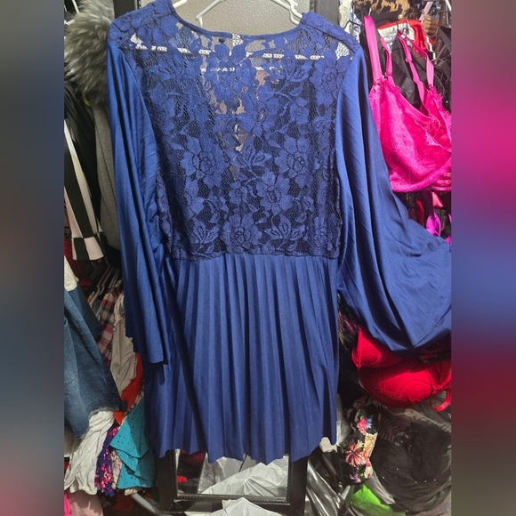 🍁🍂Asos Plisse n Lace Mini dress  With Angel Sleeves Size 16 - Picture 4 of 4